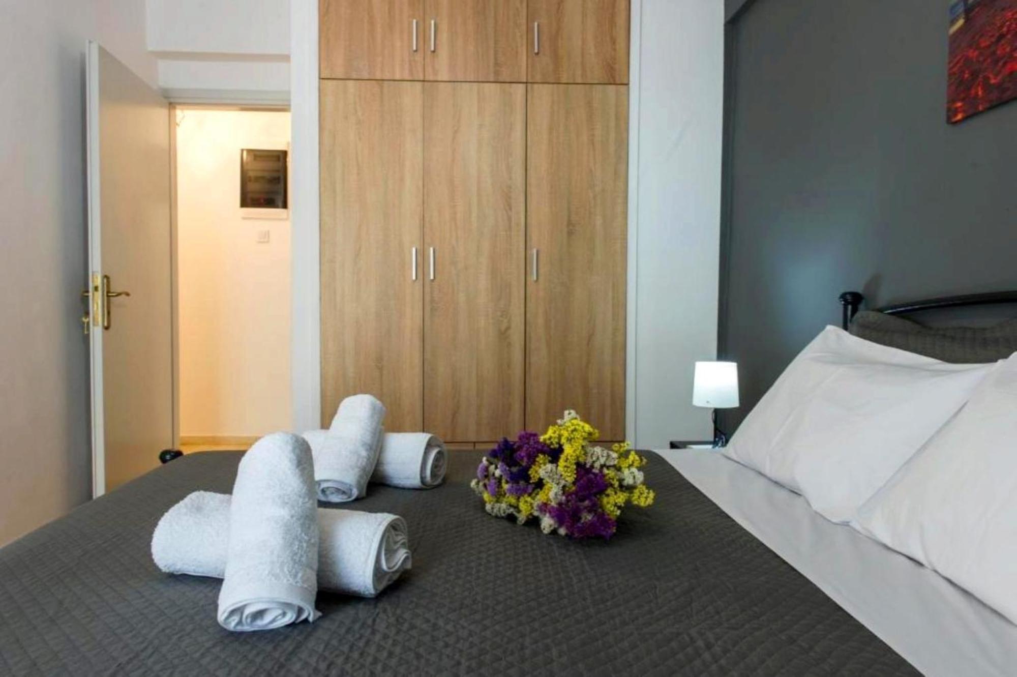 Dimitrioszoi'S House Apartment กาลามาตา ภายนอก รูปภาพ